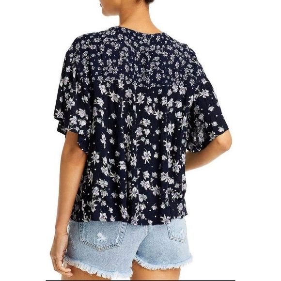 BILA Blouse Sz M Floral V-Neck Flutter Sleeves - Picture 7 of 12